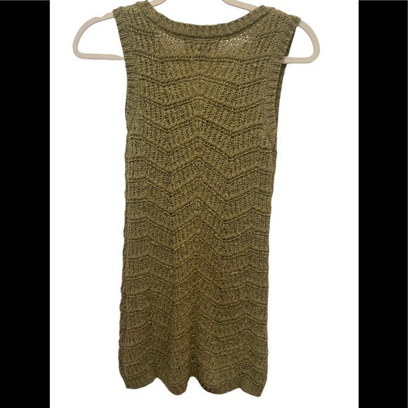 Marled Reunited Clothing Olive Green Sleeveless Sweater Top Size XS - Picture 6 of 6